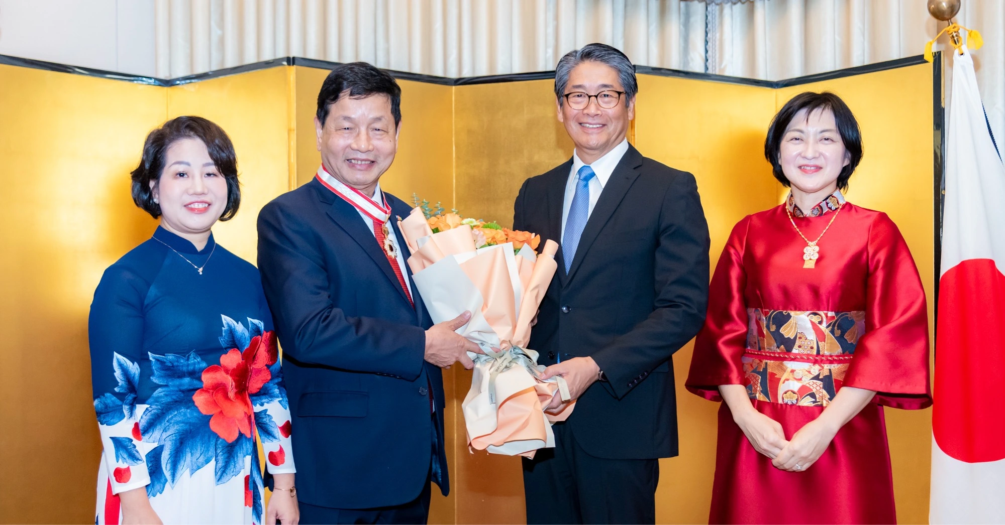 FPT Chairman Receives Japan Government's Order of the Rising Sun For Advancing Bilateral and Tech Ties